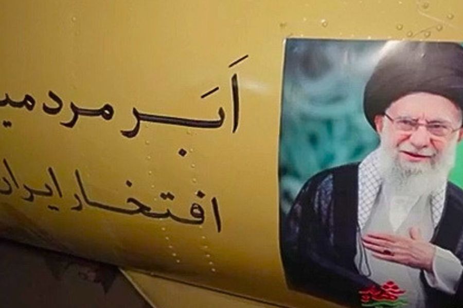 Irán anuncia cierre del estrecho de Ormuz y bombardea el Golfo en respuesta a ataques de EEUU